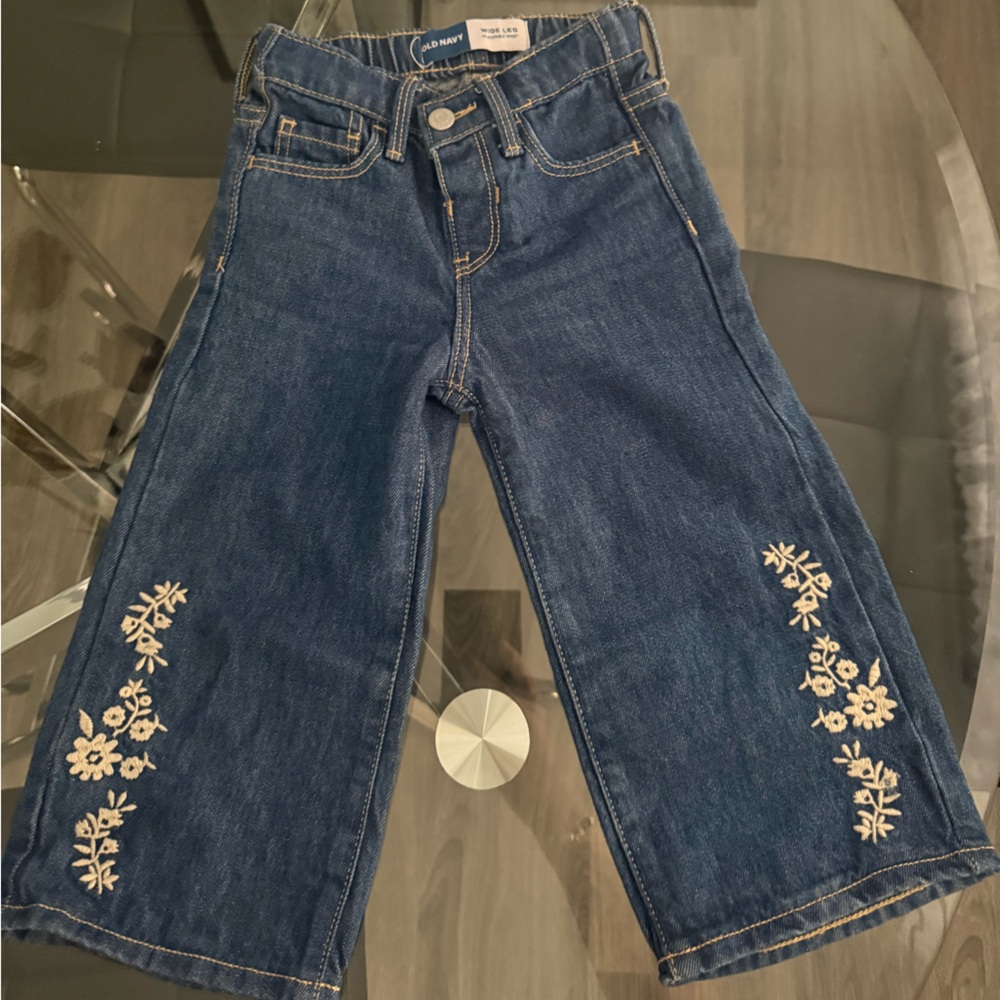 Old Navy Blue Wide-Leg Jeans with Cream Floral Embroidery